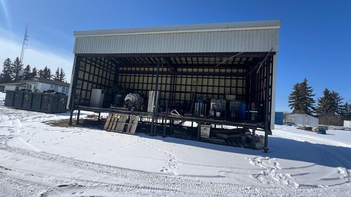 Property Photo:  4612  44 St  AB T0A 3A3 