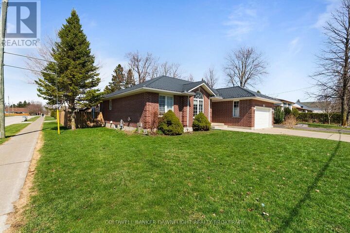 Property Photo: 148 Broadway Street ON N0M 2K0