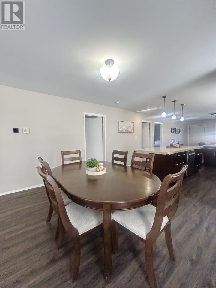 Photo de la propriété:  414 Third Street East  ON P9A 1R3 