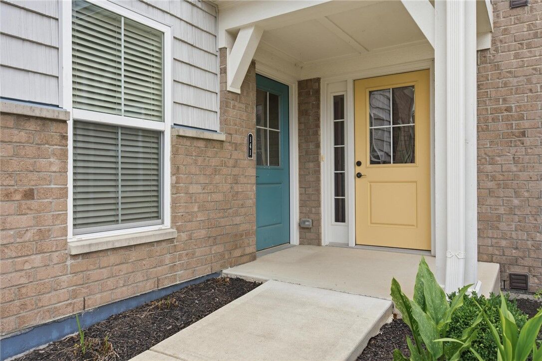 Property Photo:  141 Old Pond Road  OH 45066 