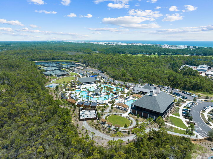 Property Photo: 189 N Southern Cross Lane FL 32461