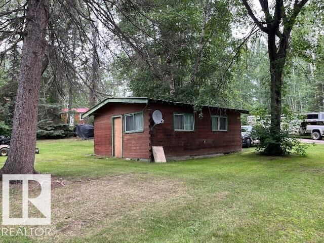 Property Photo: 1040 &1040 A&B Mitchell Beach Beach AB T0C 2P0
