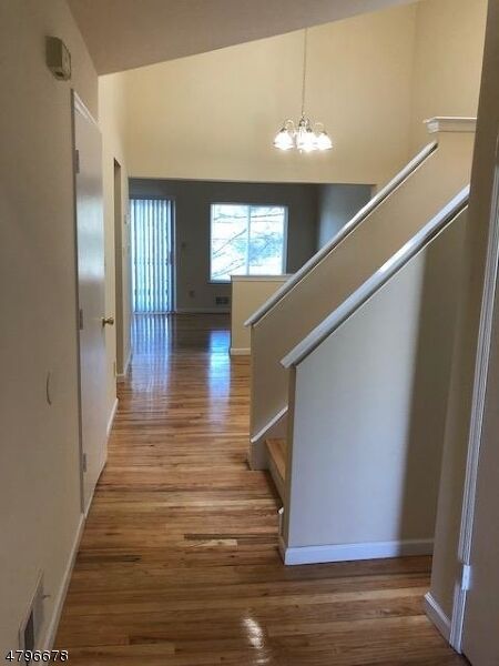 Property Photo: 5 Mount Vernon Sq 5 NJ 07044