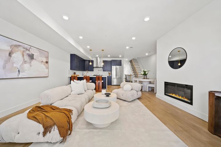 Property Photo:  39 Booraem Ave 1  NJ 07307 