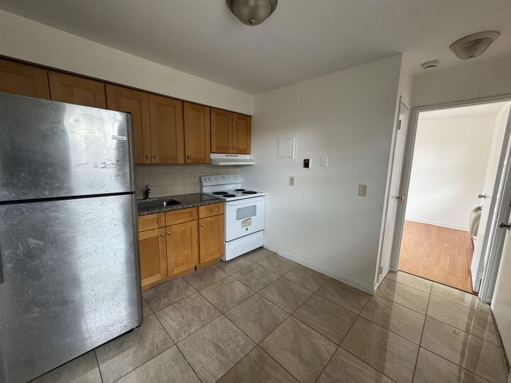 Property Photo:  81 70th St 19  NJ 07093 