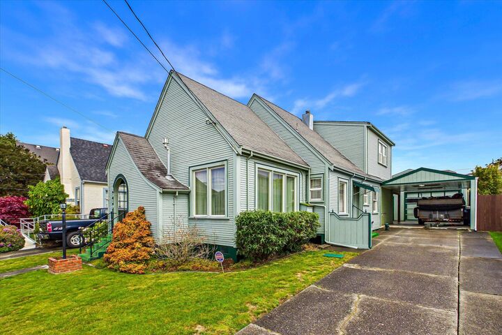 Property Photo:  1319 F Street  CA 95501 