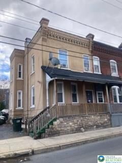 Property Photo:  527 Broadway  PA 18015 