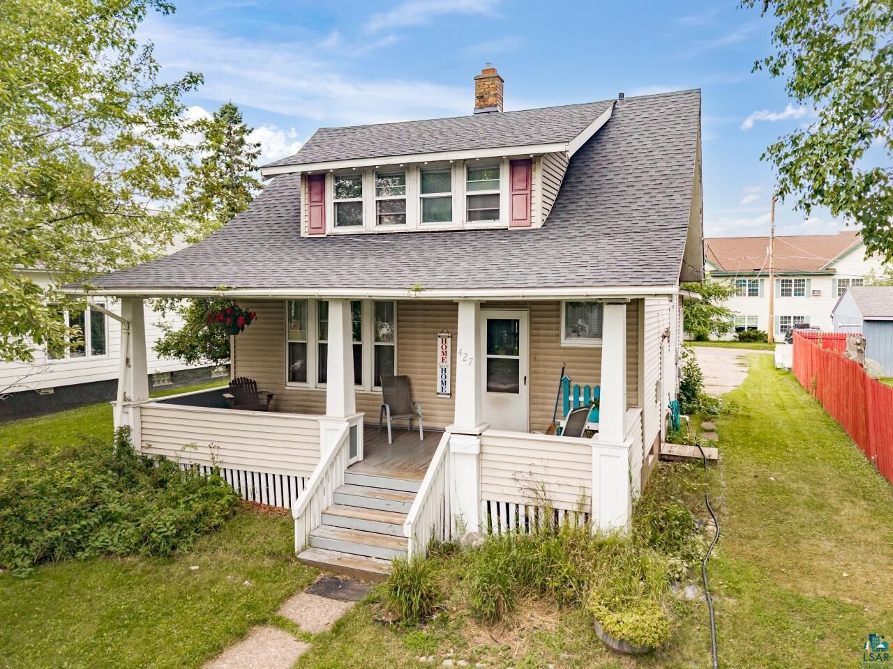 Property Photo:  427 12th Ave  MN 55616 