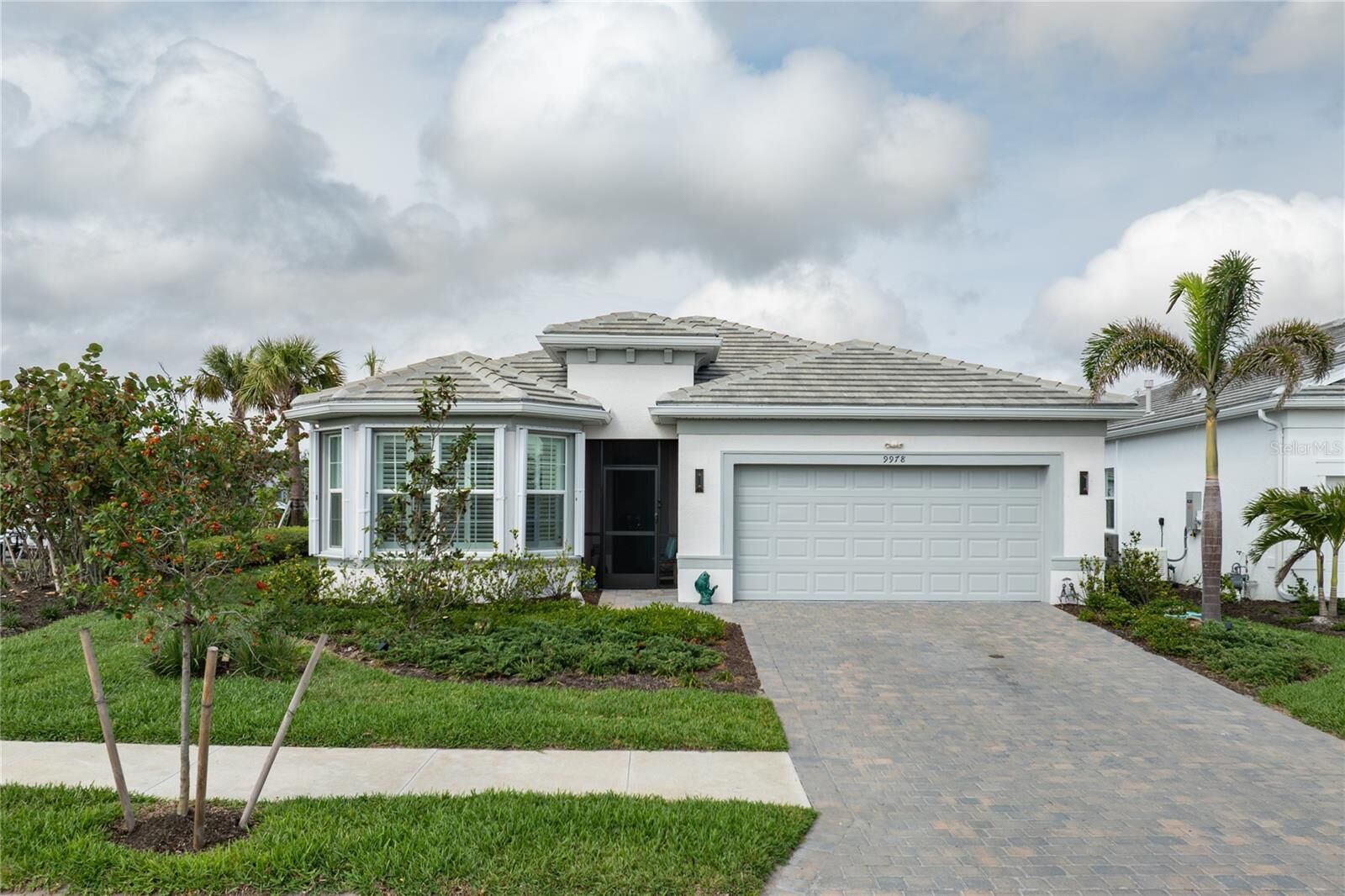 Property Photo: 9978 Bright Water Drive FL 34223