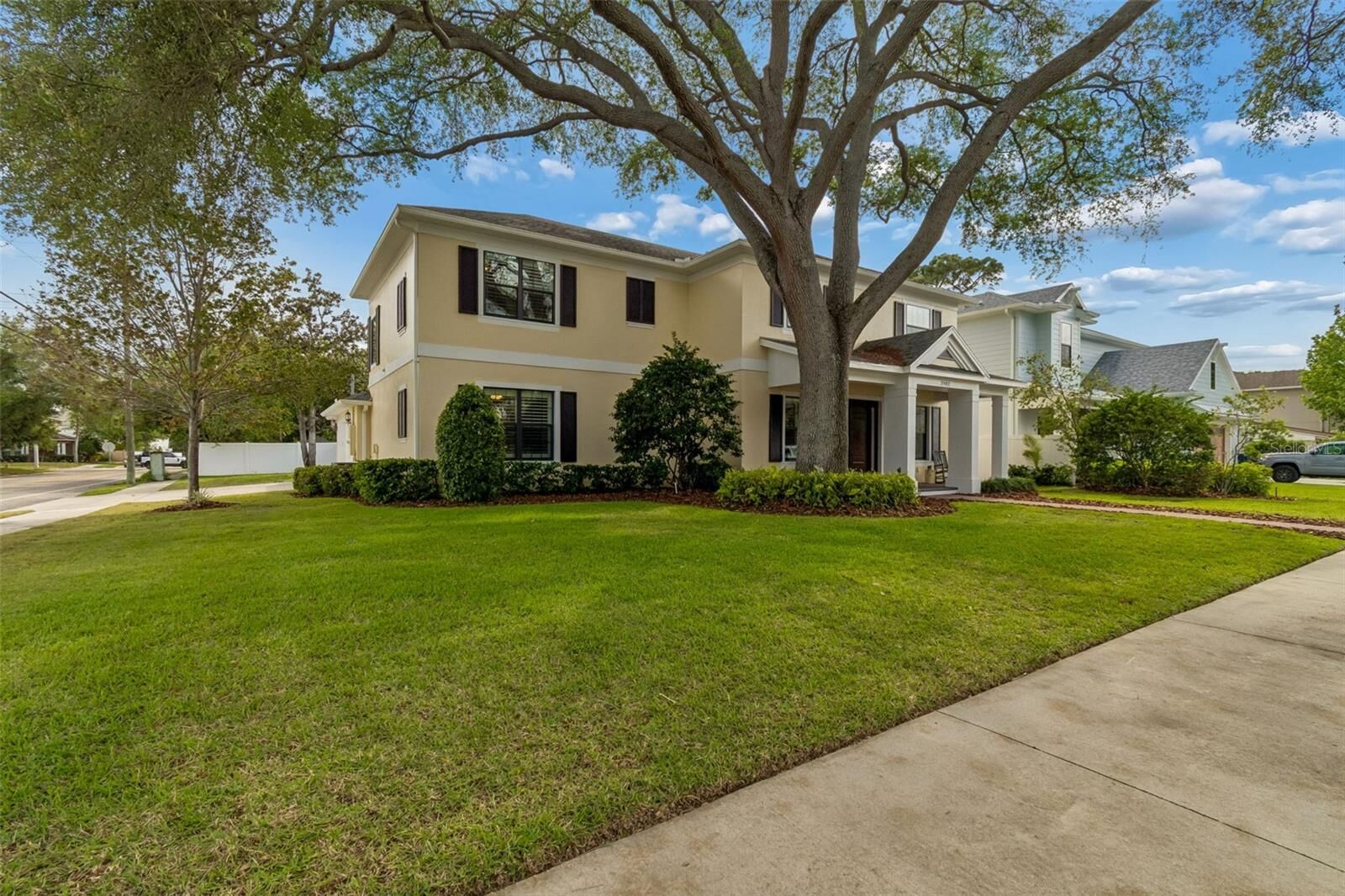 Property Photo:  3902 W Vasconia Street  FL 33629 