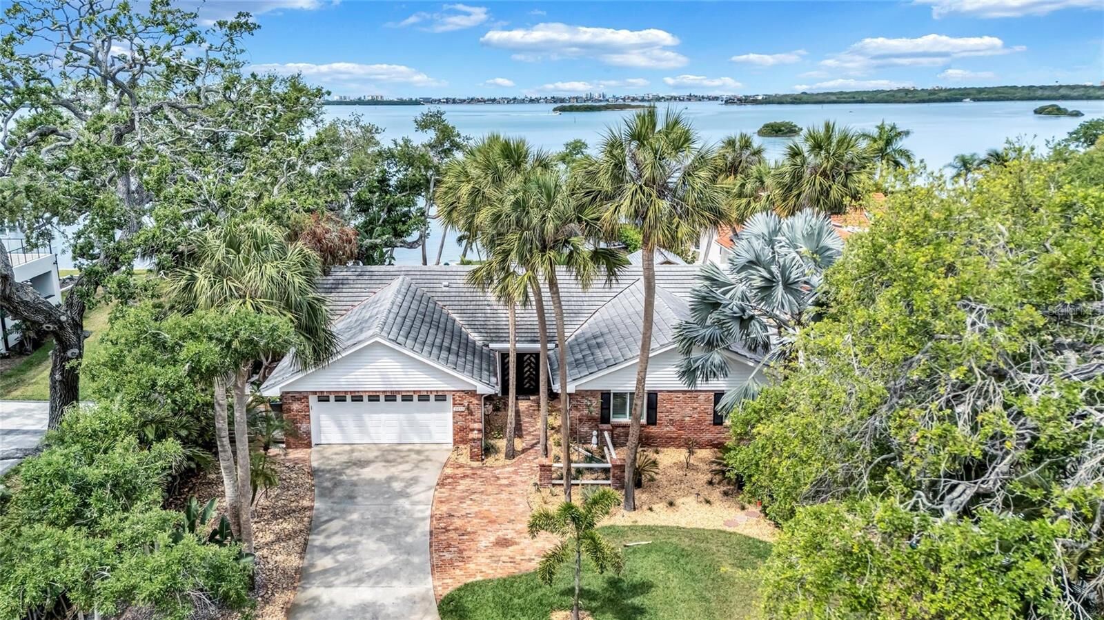 Property Photo:  2612 Keystone Court N  FL 33710 