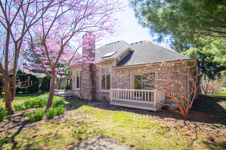 Property Photo:  7204 Oak Cove Lane  IN 46062 