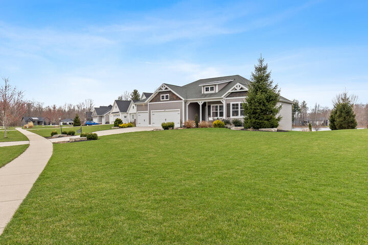 Property Photo: 6317 Eaglewood Drive MI 49426