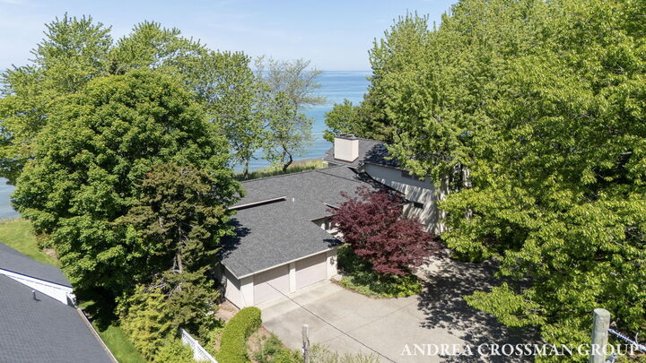 Property Photo:  6129 Lakeshore Avenue  MI 49460 
