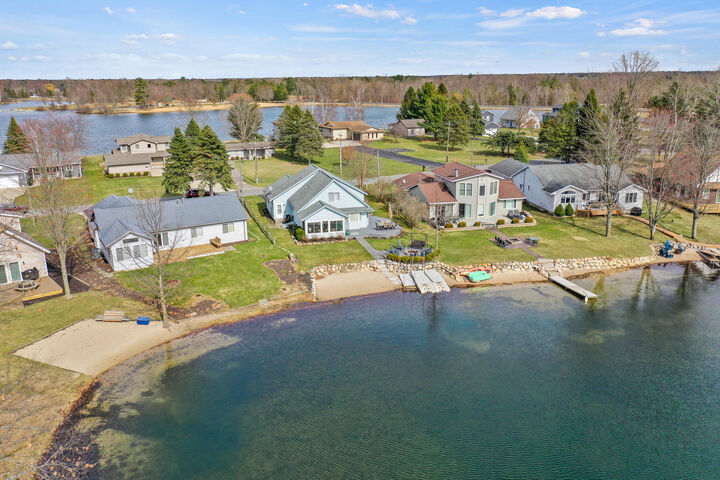 Property Photo:  7201 Holiday Drive  MI 49346 