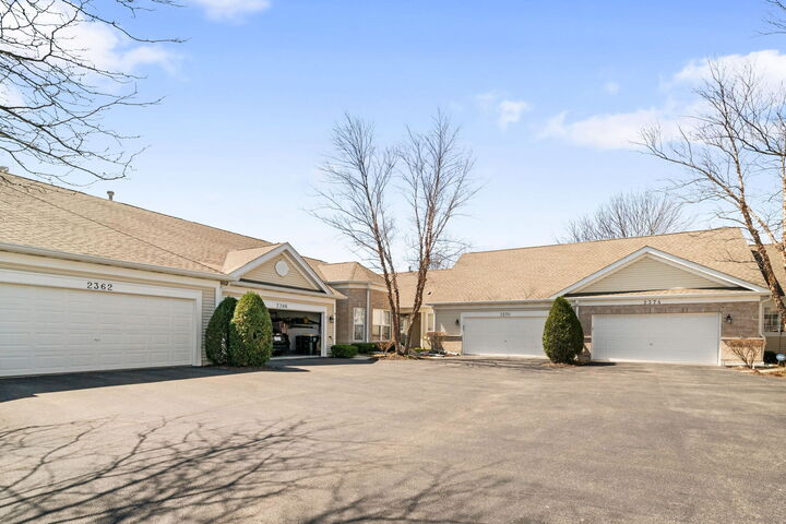 Property Photo: 2370 Carillon Drive IL 60030