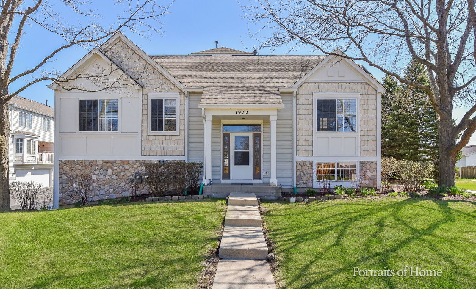 Property Photo:  1972 Middlebury Drive  IL 60503 