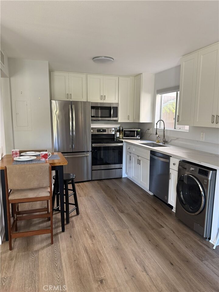 Property Photo:  351 Chestnut Hill Court 16  CA 91360 