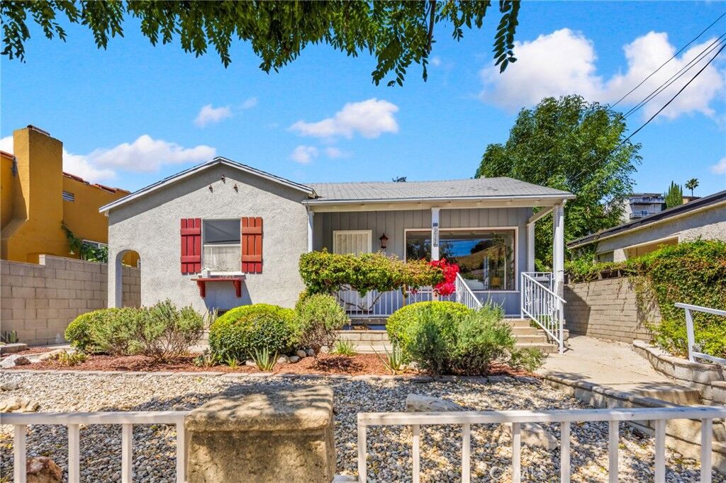 Property Photo:  2811 Budau Avenue  CA 90032 