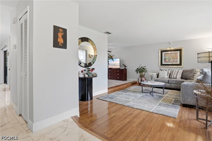 Property Photo:  1302 SE 18 Street  FL 33990 