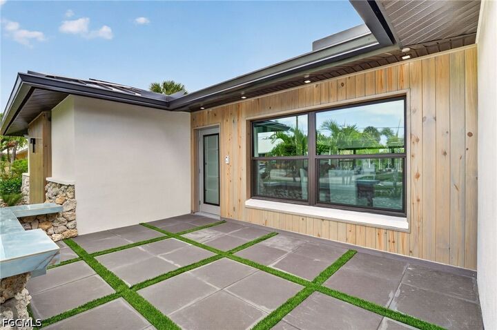 Property Photo: 16340 Buccaneer Street FL 33922