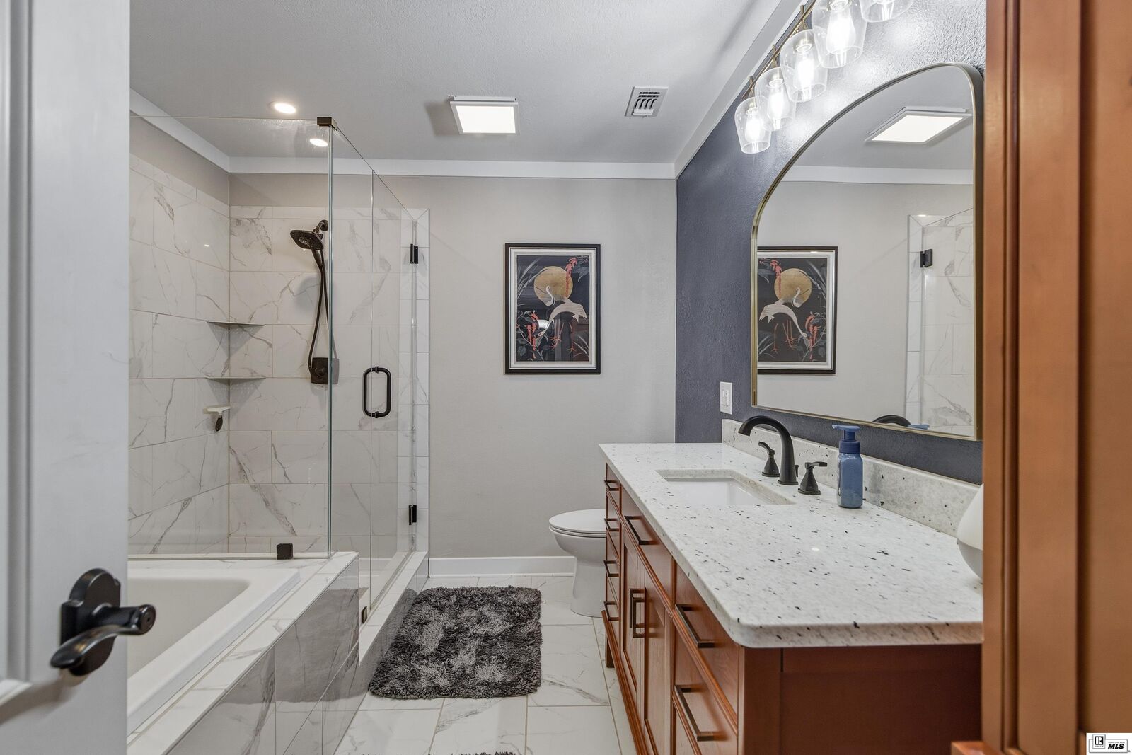 Property Photo: 2802 Lakeview Drive LA 71270