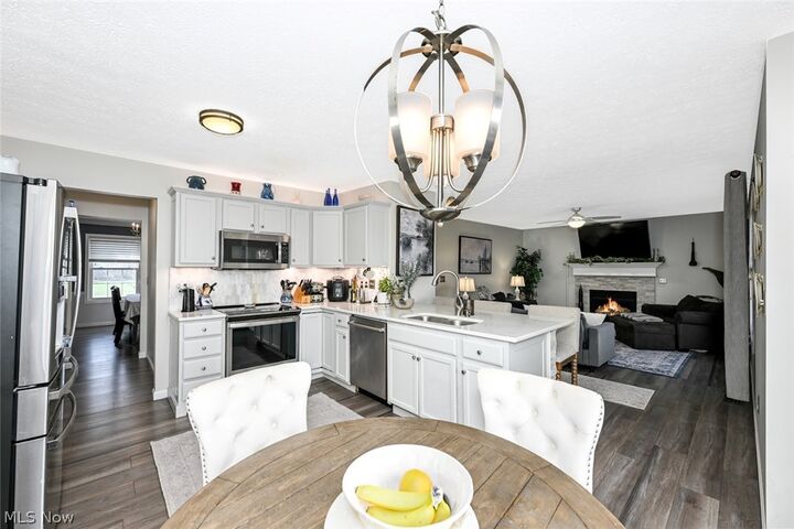 Property Photo: 865 Holborn Road OH 44241