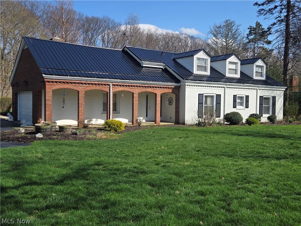 Property Photo: 15 Wintergreen Hill Drive OH 44077