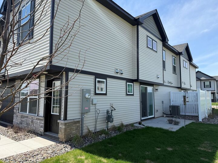 Property Photo:  5279 Long Pointe Pass  MN 55129 