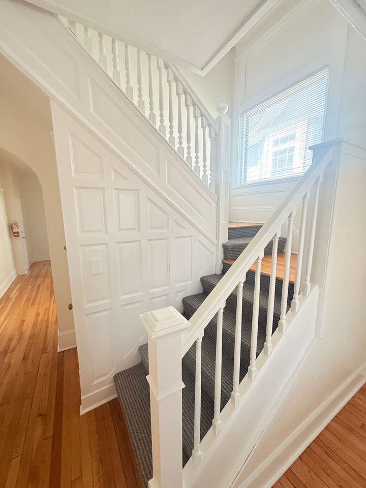 Property Photo:  1854 Roblyn Ave  MN 55104 