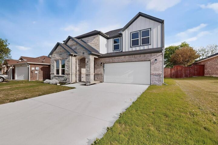 Property Photo: 6810 Windward View Drive TX 75088