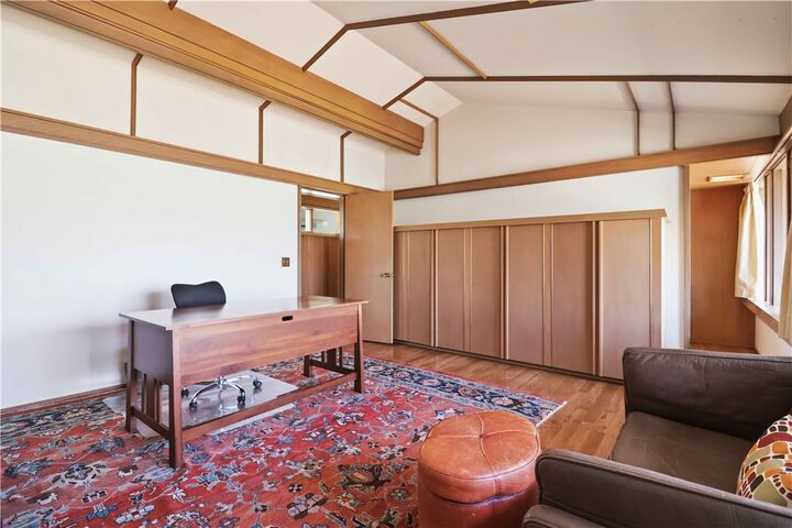 Property Photo:  951 N Pembroke Road  AR 72701 