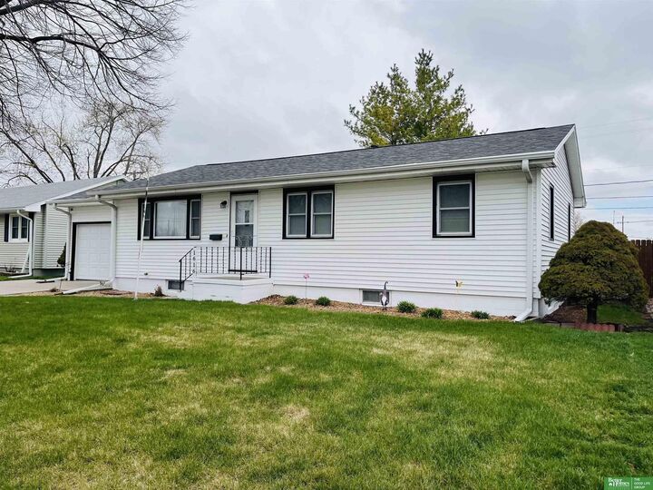 Property Photo: 1616 Austin Lane NE 68025