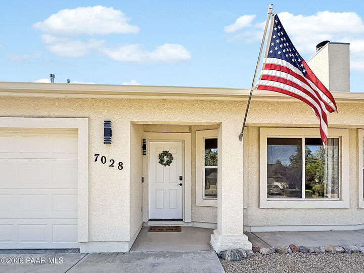 Property Photo:  7028 E Horizon Way  AZ 86315 