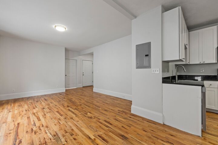 Property Photo:  39 Bradley Street  MA 02145 