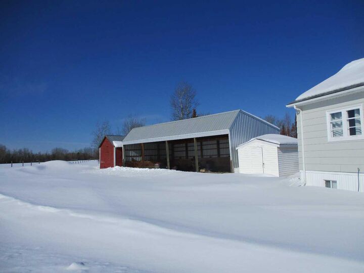 Property Photo: 911052 Rge Rd 234 AB T0H 2M0