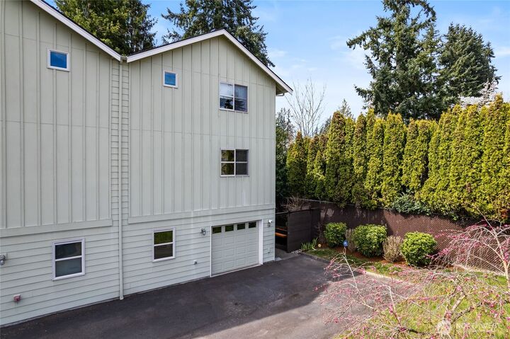 Property Photo: 738 N 185th Street WA 98133