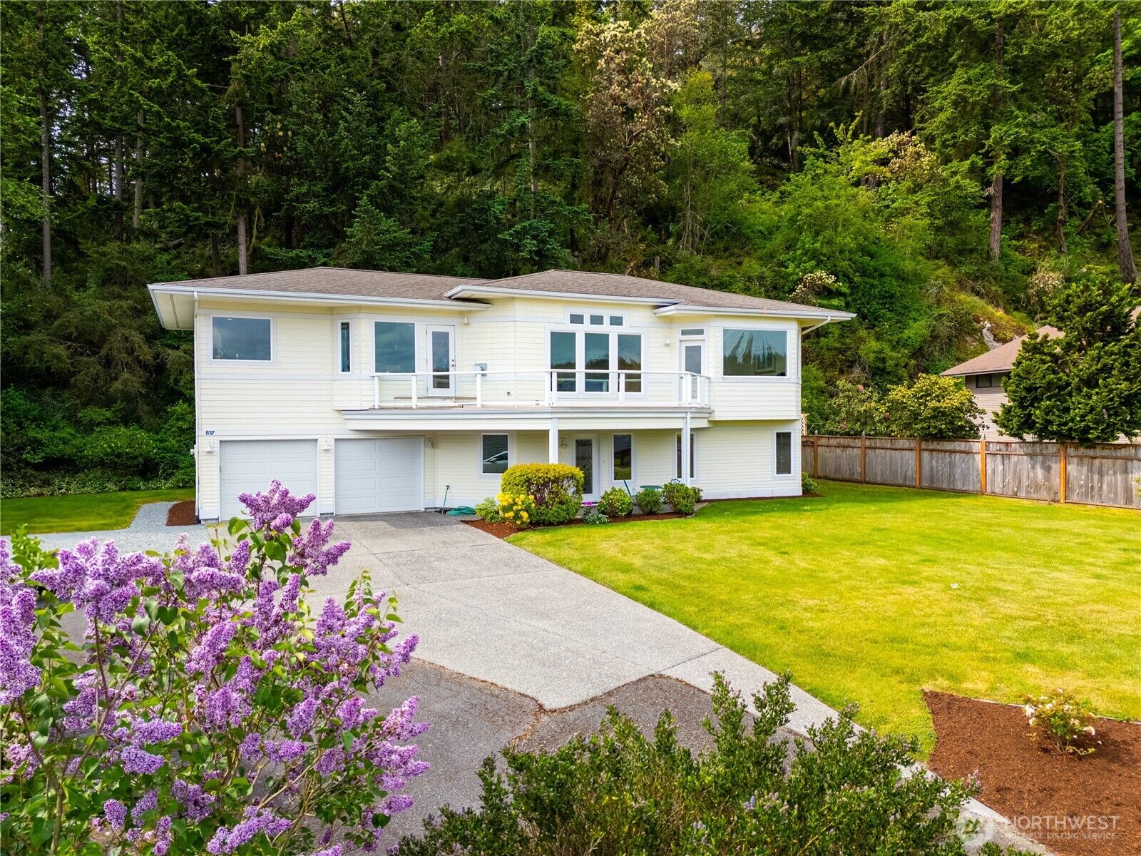 Property Photo: 837 Shoshone Drive WA 98257