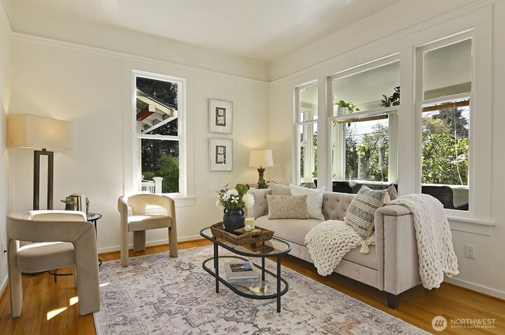 Property Photo: 942 N 81st Street WA 98103