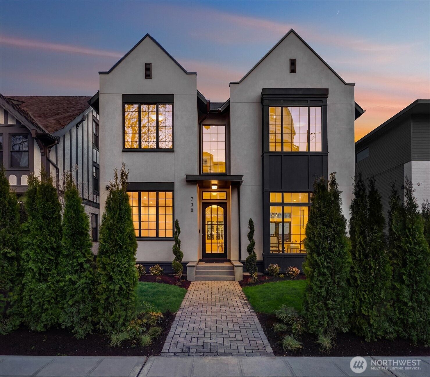 Property Photo: 738 22nd Avenue E WA 98112