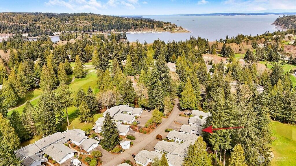 Property Photo:  41  Highland Greens Drive 5  WA 98365 