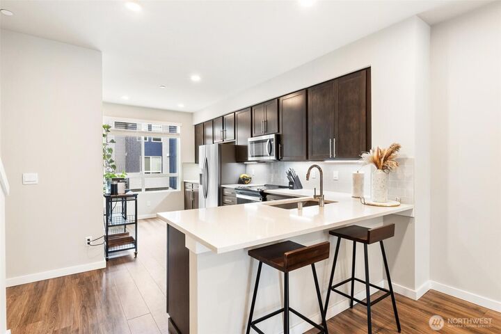 Property Photo:  14925  44th Avenue W C4  WA 98087 