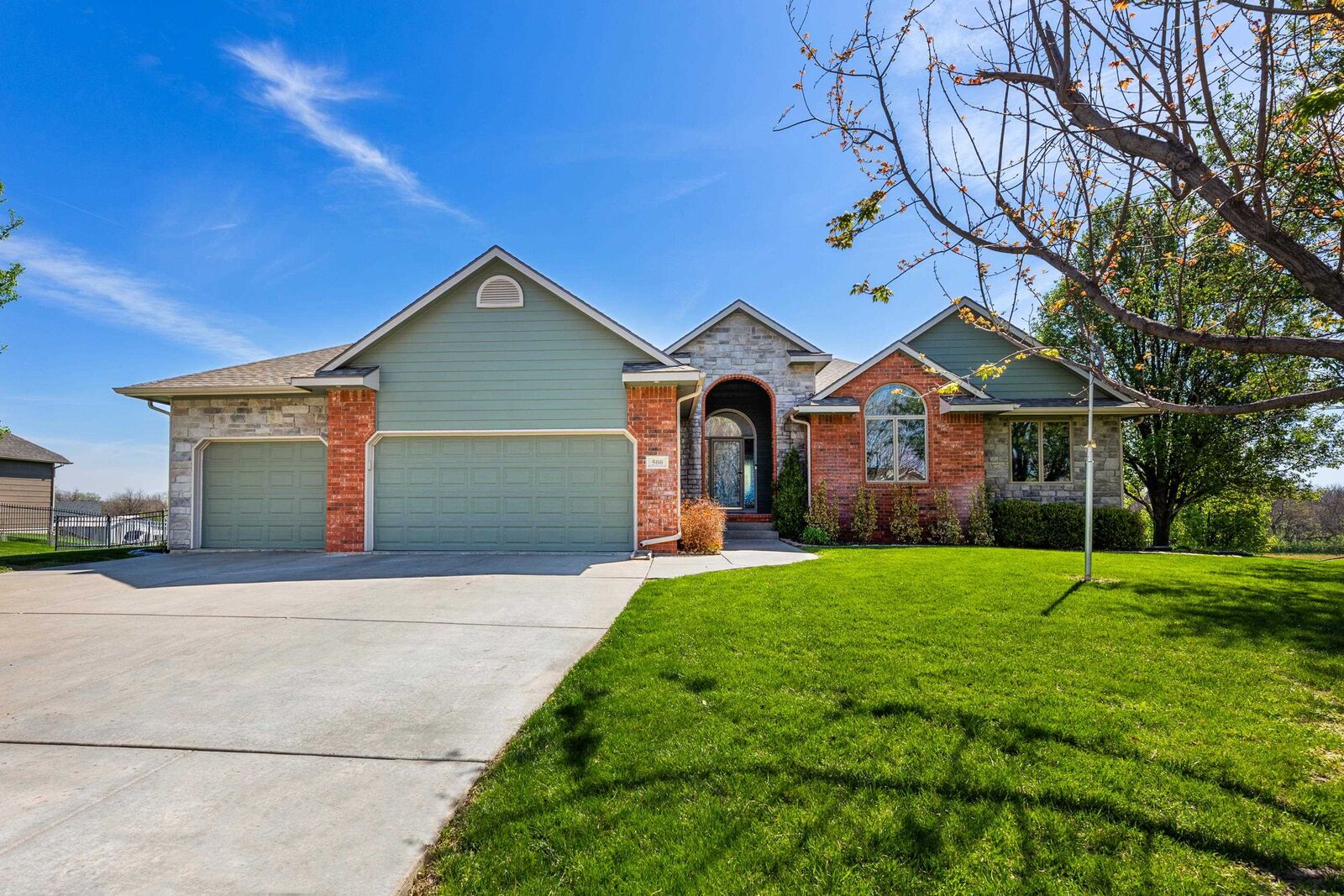 Property Photo:  500 N Fiddlers Creek St  KS 67147 