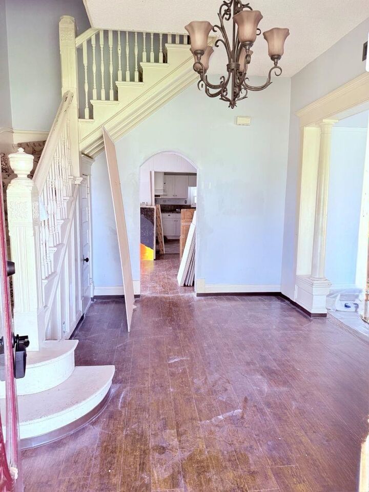 Property Photo:  616 E Lincoln Ave  KS 67152 