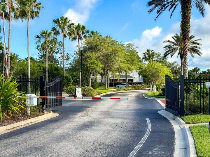 Property Photo: 37113 Harbour Vista Cir FL 32080