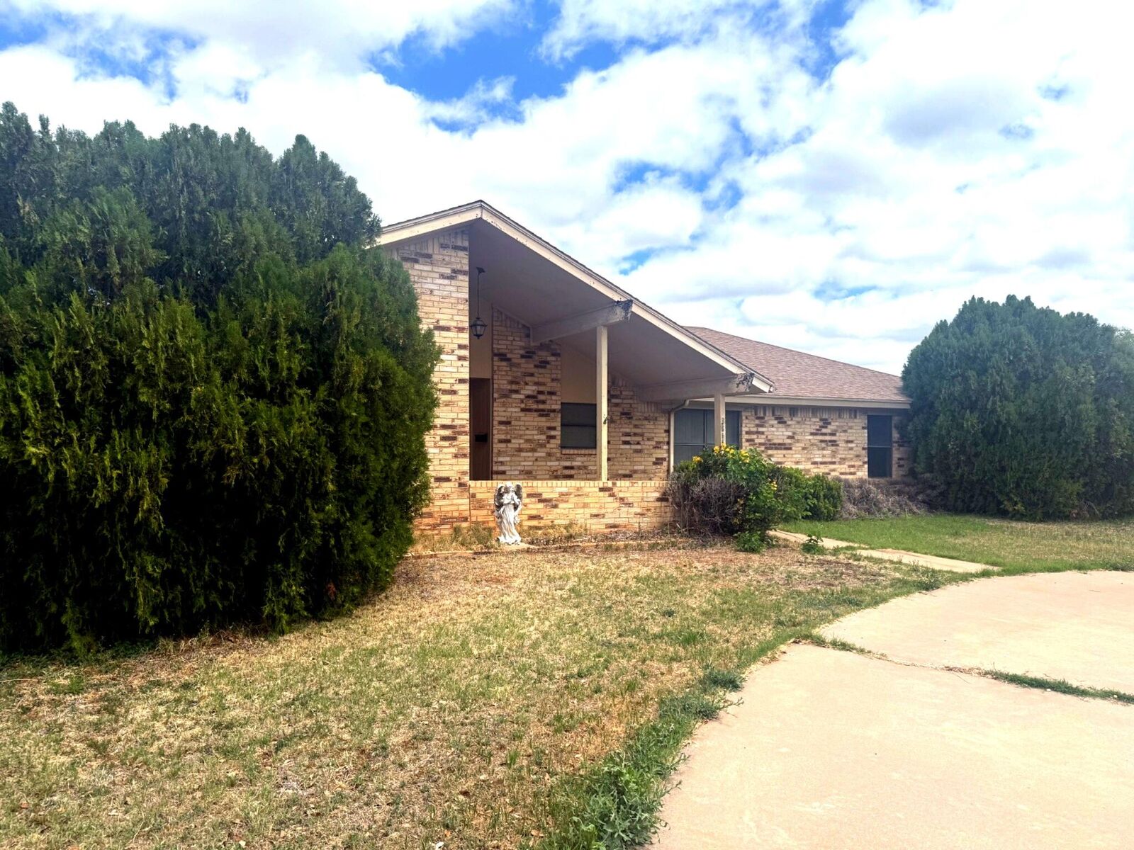 Property Photo:  3814 Sunset Drive  TX 76904 