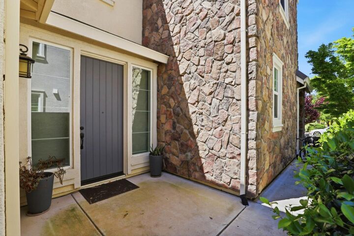 Property Photo:  154 Sandpiper Way  CA 95020 