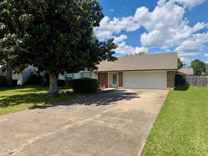 Property Photo: 1914 Wilmax Street LA 70605