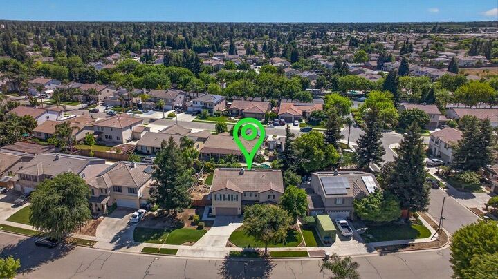 Property Photo:  5821 W Sunnyview Avenue  CA 93291 