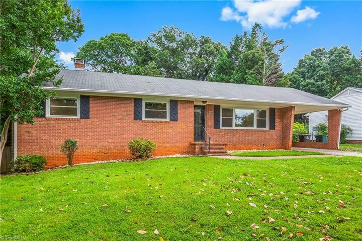 Property Photo:  1311 Bolton Street  NC 27103 